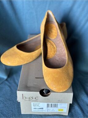 b.o.c. mustard yellow ballet flats